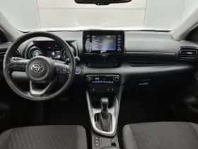 Toyota Yaris (2022) thumbnail 4