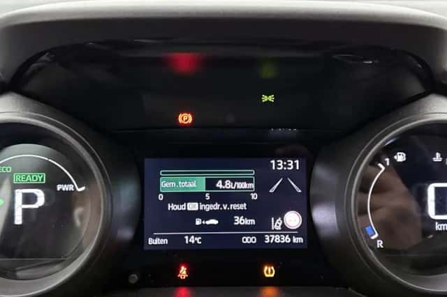 Toyota Yaris (2022) thumbnail 5