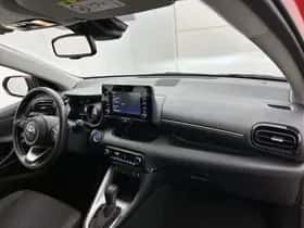 Toyota Yaris (2022) thumbnail 6