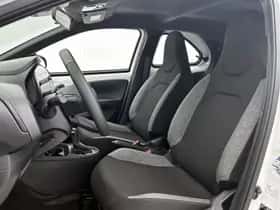 Toyota Aygo (2024) thumbnail 15