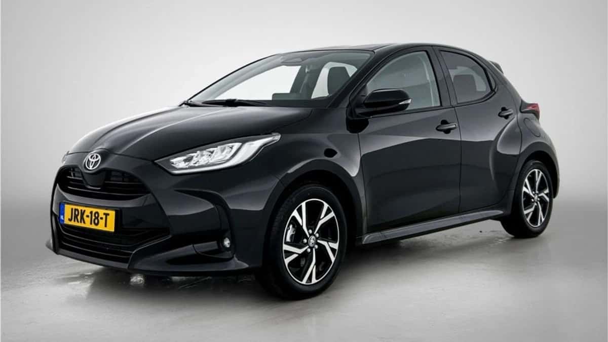 Toyota Yaris (2025) — foto 1