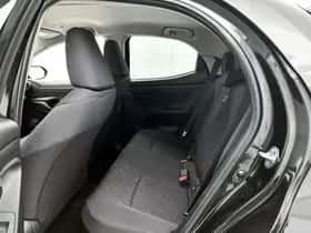 Toyota Yaris (2025) thumbnail 16