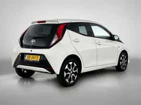 Toyota Aygo (2018) thumbnail 2