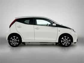 Toyota Aygo (2018) thumbnail 11