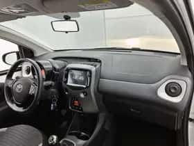 Toyota Aygo (2018) thumbnail 6