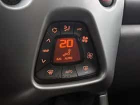 Toyota Aygo (2018) thumbnail 9