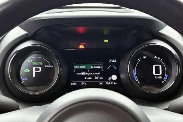 Toyota Yaris (2023) thumbnail 5