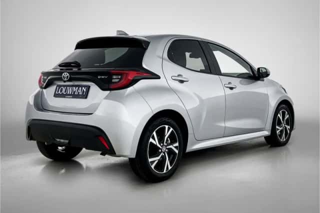 Toyota Yaris (2025) thumbnail 3