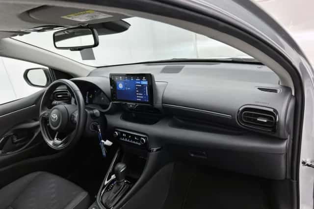 Toyota Yaris (2025) thumbnail 6