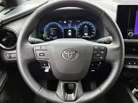Toyota C-HR (2025) thumbnail 17