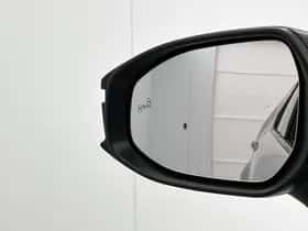 Toyota C-HR (2025) thumbnail 25