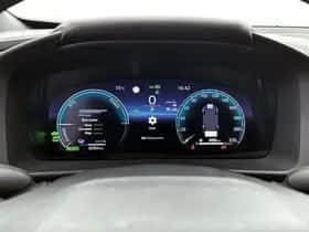 Toyota C-HR (2025) thumbnail 5
