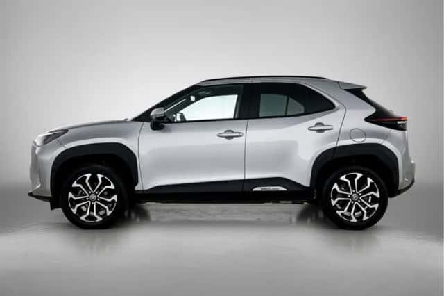 Toyota Yaris_Cross (2025) thumbnail 3