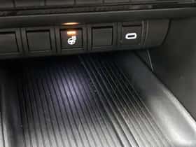 Toyota C-HR (2025) thumbnail 24