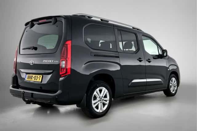 Toyota Proace (2021) thumbnail 2
