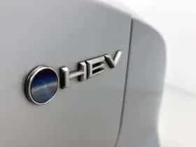 Toyota C-HR (2025) thumbnail 12