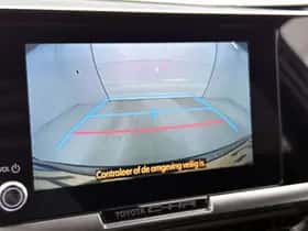Toyota C-HR (2025) thumbnail 6