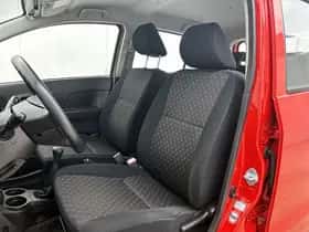 Daihatsu Cuore (2011) thumbnail 13