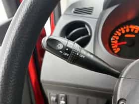 Daihatsu Cuore (2011) thumbnail 22