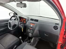 Daihatsu Cuore (2011) thumbnail 6