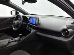 Toyota C-HR (2025) thumbnail 6