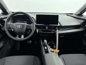 Toyota C-HR (2025) thumbnail 3