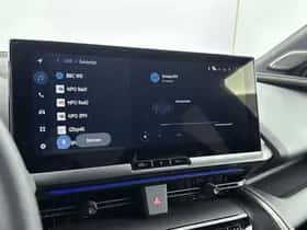 Toyota C-HR (2025) thumbnail 5