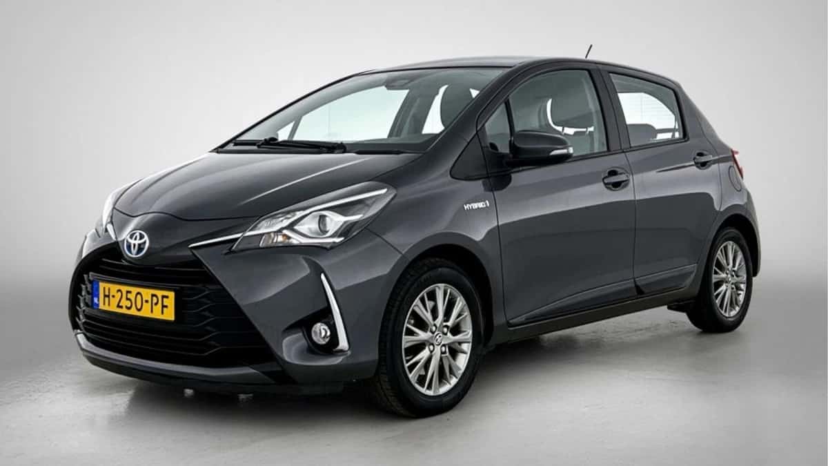 Toyota Yaris (2018) — foto 1