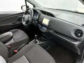 Toyota Yaris (2018) thumbnail 6