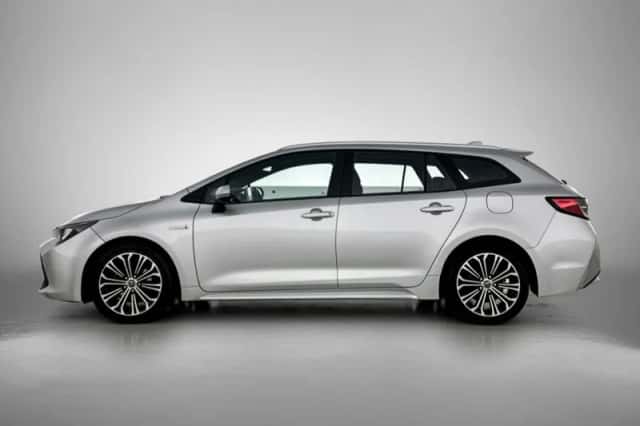 Toyota Corolla_Touring_Sports (2019) thumbnail 3