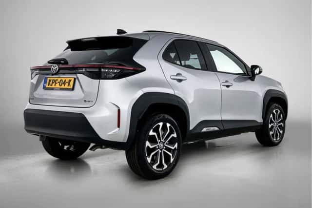 Toyota Yaris_Cross (2025) thumbnail 2