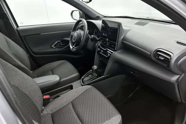 Toyota Yaris_Cross (2025) thumbnail 6