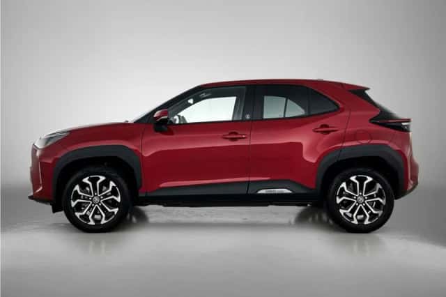 Toyota Yaris_Cross (2022) thumbnail 3