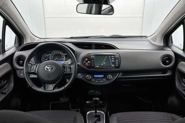 Toyota Yaris (2018) thumbnail 4