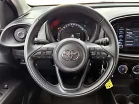 Toyota Aygo (2023) thumbnail 17