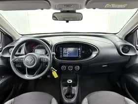 Toyota Aygo (2023) thumbnail 4