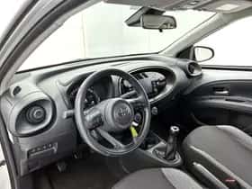 Toyota Aygo (2023) thumbnail 33