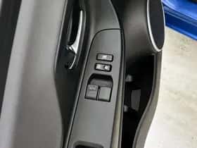 Toyota Yaris (2016) thumbnail 21