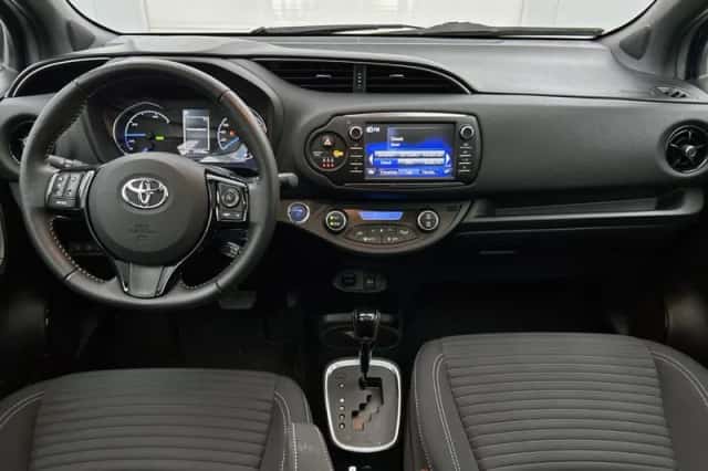 Toyota Yaris (2019) thumbnail 4