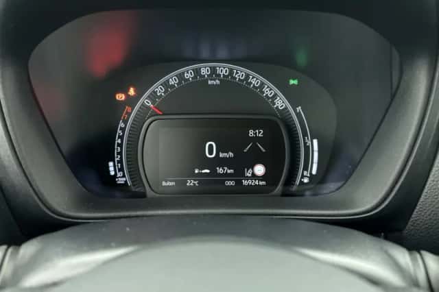 Toyota Aygo (2023) thumbnail 1