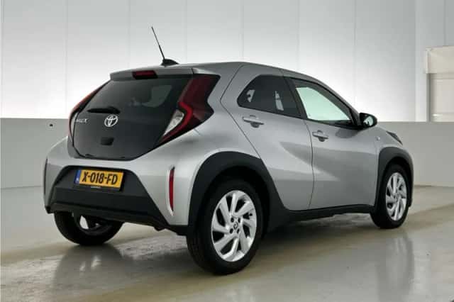 Toyota Aygo (2023) thumbnail 4