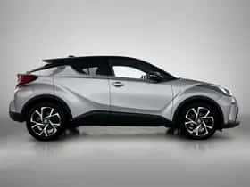 Toyota C-HR (2021) thumbnail 12