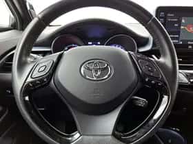 Toyota C-HR (2021) thumbnail 18