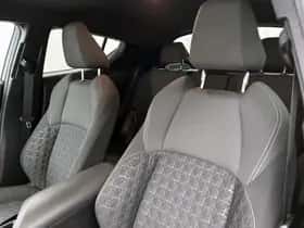 Toyota C-HR (2021) thumbnail 28