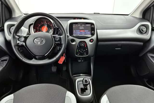 Toyota Aygo (2017) thumbnail 4