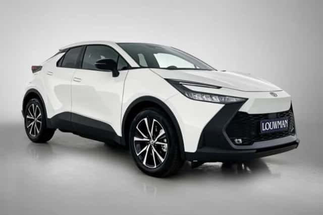 Toyota C-HR (2025) thumbnail 4