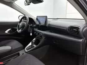 Toyota Yaris (2025) thumbnail 6