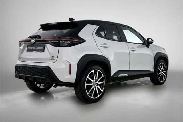 Toyota Yaris_Cross (2023) thumbnail 2