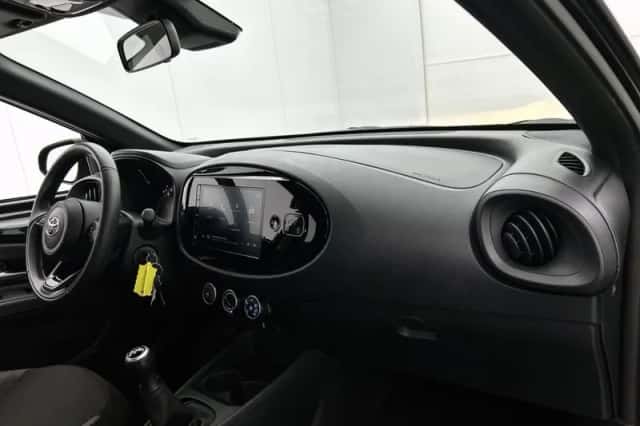 Toyota Aygo (2025) thumbnail 6