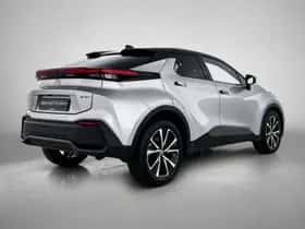 Toyota C-HR (2024) thumbnail 2